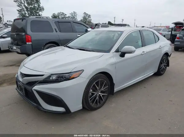 4T1T11AK2PU107078 2023 TOYOTA CAMRY - Image 2