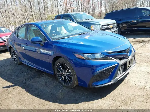 4T1T11AK2PU155681 2023 TOYOTA CAMRY - Image 1