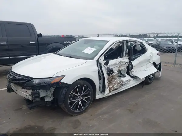 4T1T11AK2PU167717 2023 TOYOTA CAMRY - Image 2