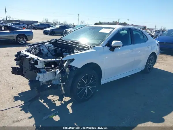 4T1T11AK2PU742060 2023 TOYOTA CAMRY - Image 2