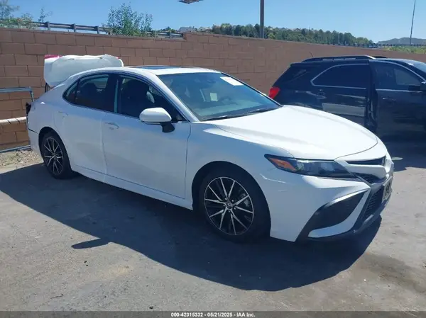 4T1T11AK2PU747789 2023 TOYOTA CAMRY - Image 1