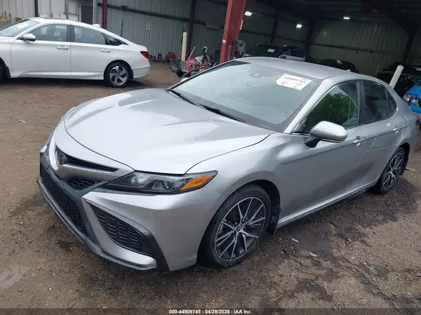 4T1T11AK2PU801995 2023 TOYOTA CAMRY - Image 2