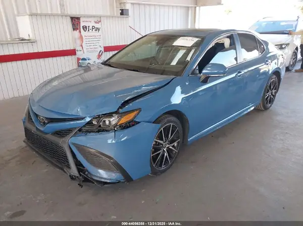 4T1T11AK2RU232147 2024 TOYOTA CAMRY - Image 2