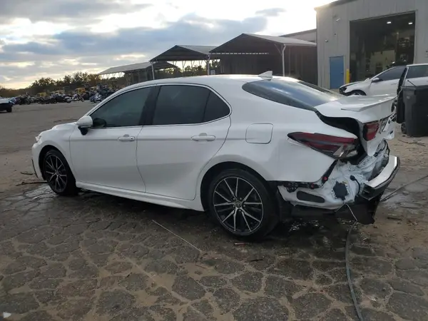 4T1T11AK2RU250230 2024 TOYOTA CAMRY - Image 2
