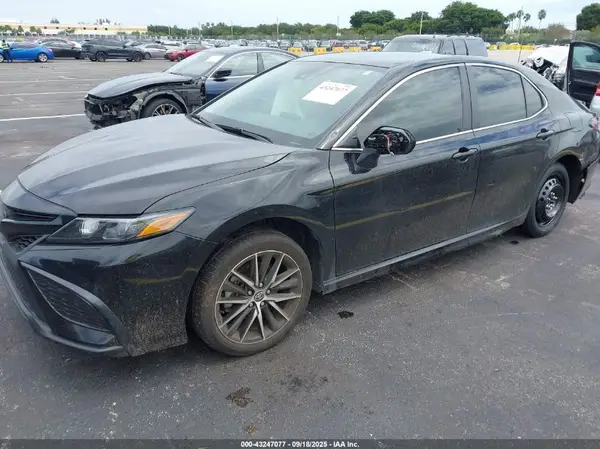 4T1T11AK2RU843859 2024 TOYOTA CAMRY - Image 2