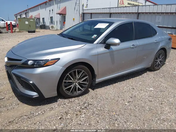 4T1T11AK2RU856563 2024 TOYOTA CAMRY - Image 2