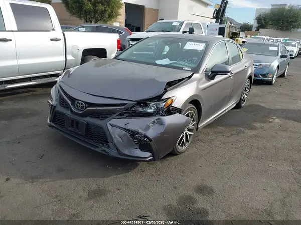 4T1T11AK2RU865067 2024 TOYOTA CAMRY - Image 2