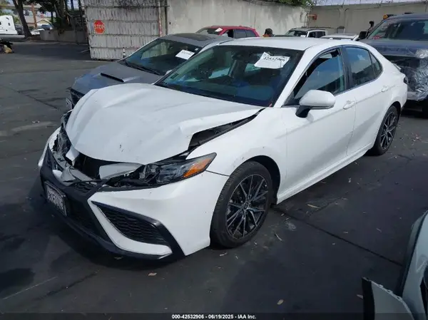 4T1T11AK2RU867370 2024 TOYOTA CAMRY - Image 2