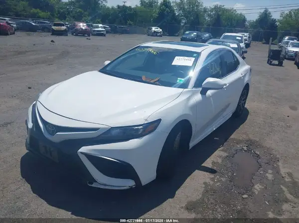 4T1T11AK2RU883715 2024 TOYOTA CAMRY - Image 2