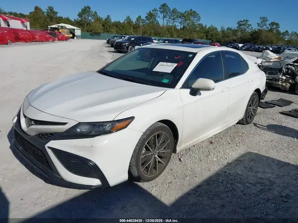4T1T11AK2RU897565 2024 TOYOTA CAMRY - Image 2