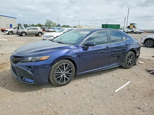 4T1T11AK3MU431247 2021 TOYOTA CAMRY - Image 1