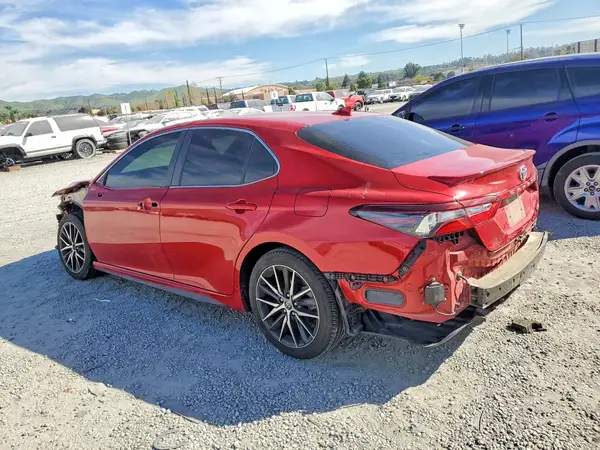 4T1T11AK3MU450106 2021 TOYOTA CAMRY - Image 2