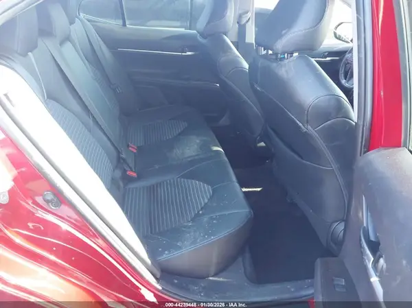 4T1T11AK3MU451675 2021 TOYOTA CAMRY - Image 8