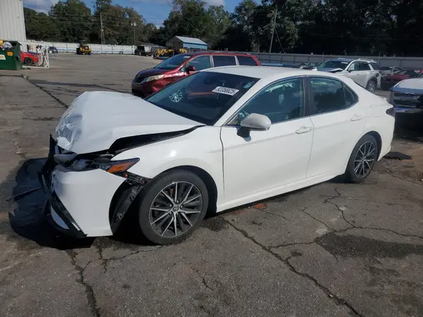 4T1T11AK3MU486197 2021 TOYOTA CAMRY - Image 1