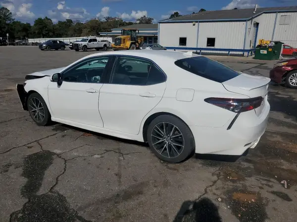 4T1T11AK3MU486197 2021 TOYOTA CAMRY - Image 2