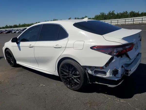 4T1T11AK3MU497474 2021 TOYOTA CAMRY - Image 2