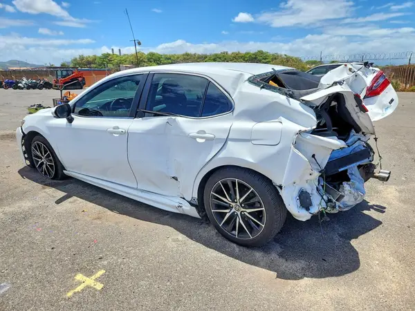 4T1T11AK3MU523667 2021 TOYOTA CAMRY - Image 2