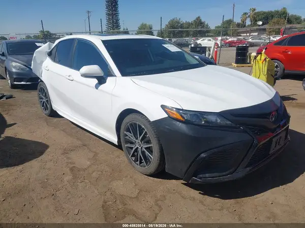 4T1T11AK3MU524009 2021 TOYOTA CAMRY - Image 1
