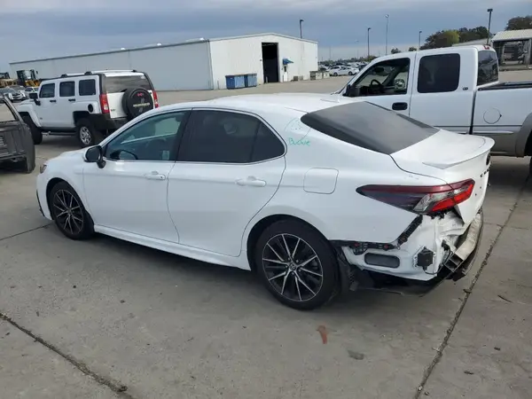 4T1T11AK3MU537925 2021 TOYOTA CAMRY - Image 2