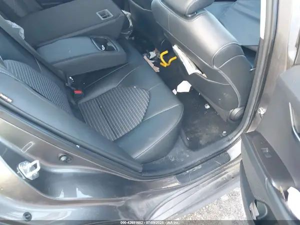 4T1T11AK3MU553512 2021 TOYOTA CAMRY - Image 8