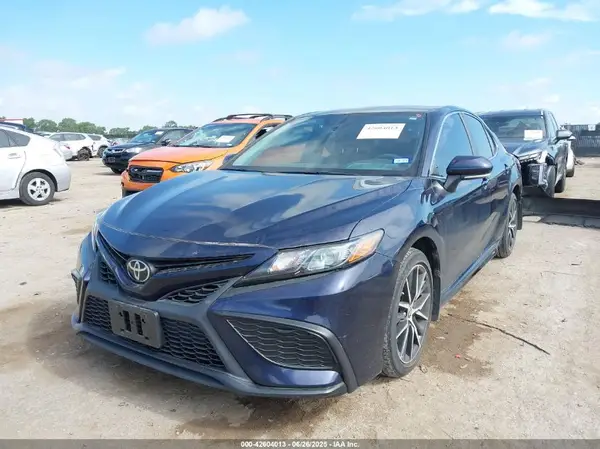 4T1T11AK3MU554708 2021 TOYOTA CAMRY - Image 2