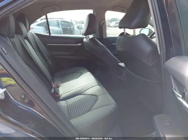 4T1T11AK3MU554708 2021 TOYOTA CAMRY - Image 8