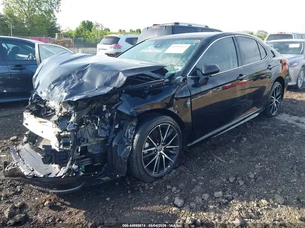 4T1T11AK3MU559259 2021 TOYOTA CAMRY - Image 2