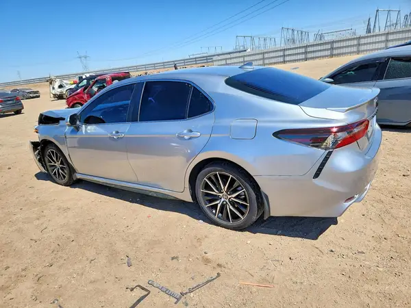 4T1T11AK3MU579706 2021 TOYOTA CAMRY - Image 2
