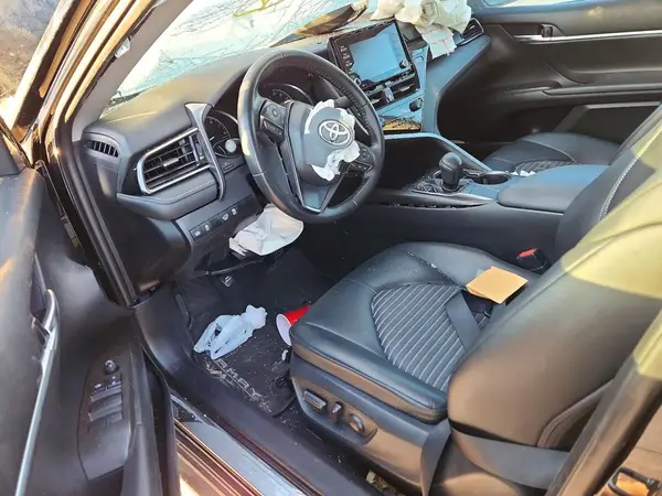 4T1T11AK3NU056011 2022 TOYOTA CAMRY - Image 8