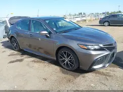 4T1T11AK3NU667933 2022 TOYOTA CAMRY