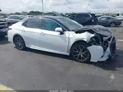 4T1T11AK3NU695165 2022 TOYOTA CAMRY
