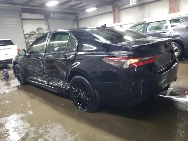 4T1T11AK3NU700736 2022 TOYOTA CAMRY - Image 2