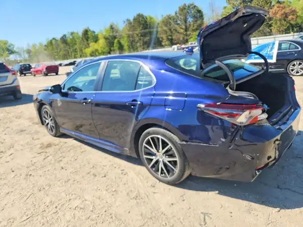 4T1T11AK3NU707475 2022 TOYOTA CAMRY - Image 2