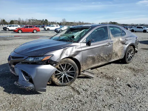 4T1T11AK3NU710117 2022 TOYOTA CAMRY - Image 1