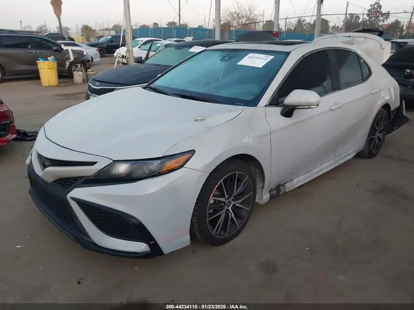 4T1T11AK3PU107798 2023 TOYOTA CAMRY - Image 2