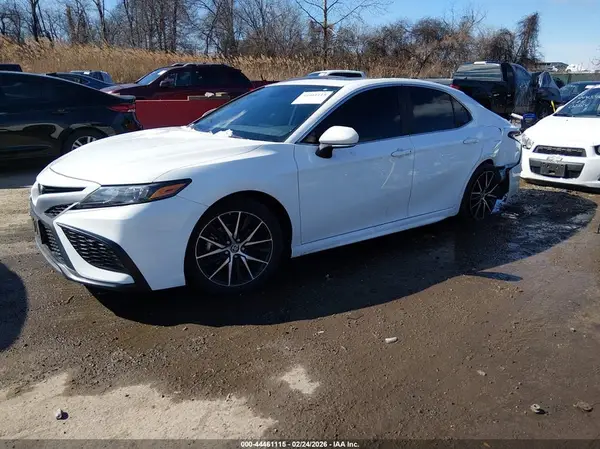 4T1T11AK3PU744304 2023 TOYOTA CAMRY - Image 2