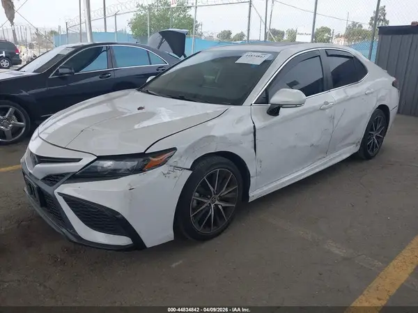 4T1T11AK3PU762205 2023 TOYOTA CAMRY - Image 2