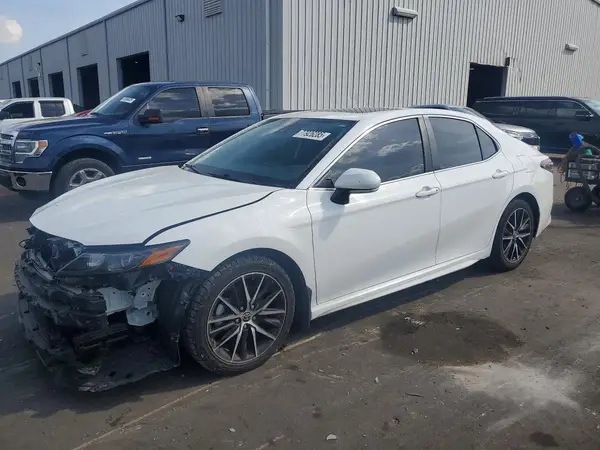 4T1T11AK3PU800287 2023 TOYOTA CAMRY - Image 1