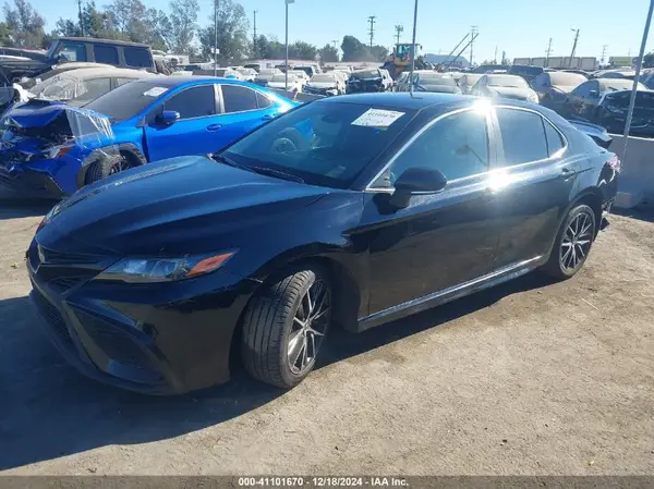4T1T11AK3PU808230 2023 TOYOTA CAMRY - Image 2