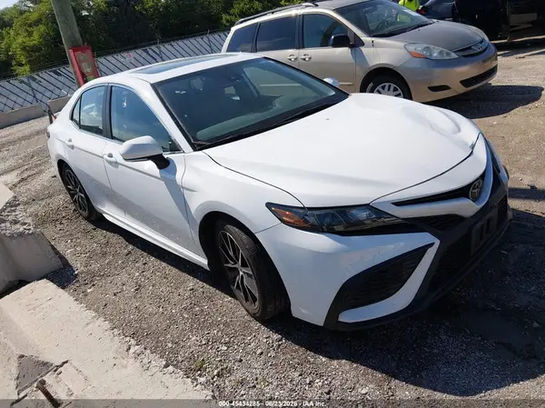 4T1T11AK3PU828946 2023 TOYOTA CAMRY - Image 1