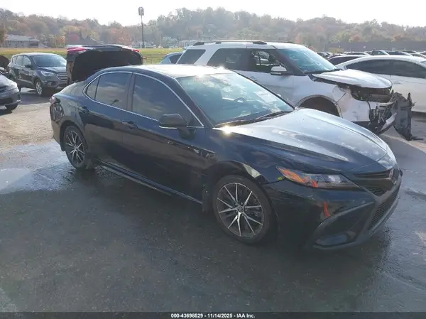 4T1T11AK3PU837744 2023 TOYOTA CAMRY - Image 1