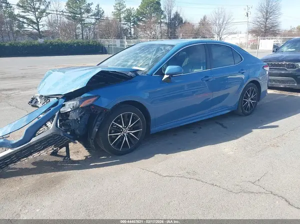 4T1T11AK3RU226700 2024 TOYOTA CAMRY - Image 2