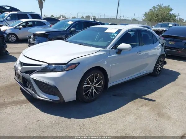 4T1T11AK3RU266176 2024 TOYOTA CAMRY - Image 2