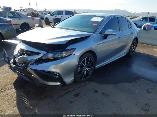 4T1T11AK3RU893850 2024 TOYOTA CAMRY - Image 2