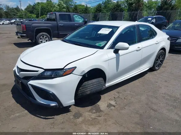 4T1T11AK3RU895369 2024 TOYOTA CAMRY - Image 2