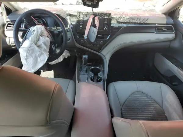 4T1T11AK4MU439518 2021 TOYOTA CAMRY - Image 8