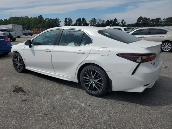 4T1T11AK4MU482983 2021 TOYOTA CAMRY - Image 2