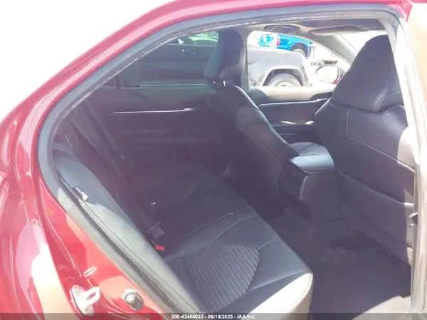 4T1T11AK4MU487942 2021 TOYOTA CAMRY - Image 8