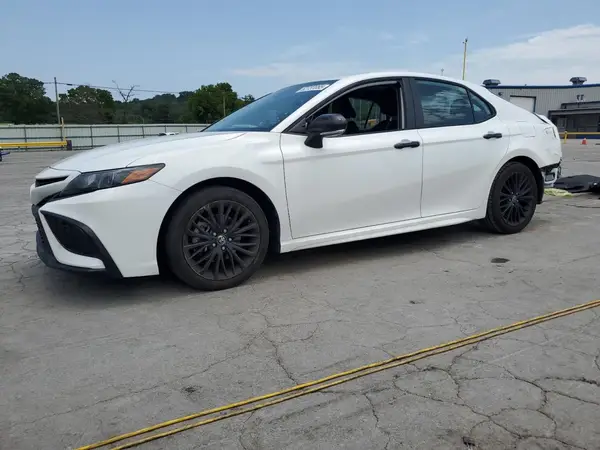 4T1T11AK4MU495023 2021 TOYOTA CAMRY - Image 1