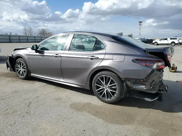 4T1T11AK4MU495099 2021 TOYOTA CAMRY - Image 2